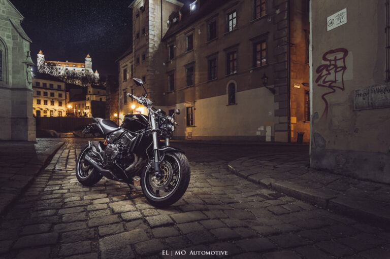 Milan Dzadik - Fotenie aut a fotenie reklamy a fotenie dokumentu a fotenie garaze