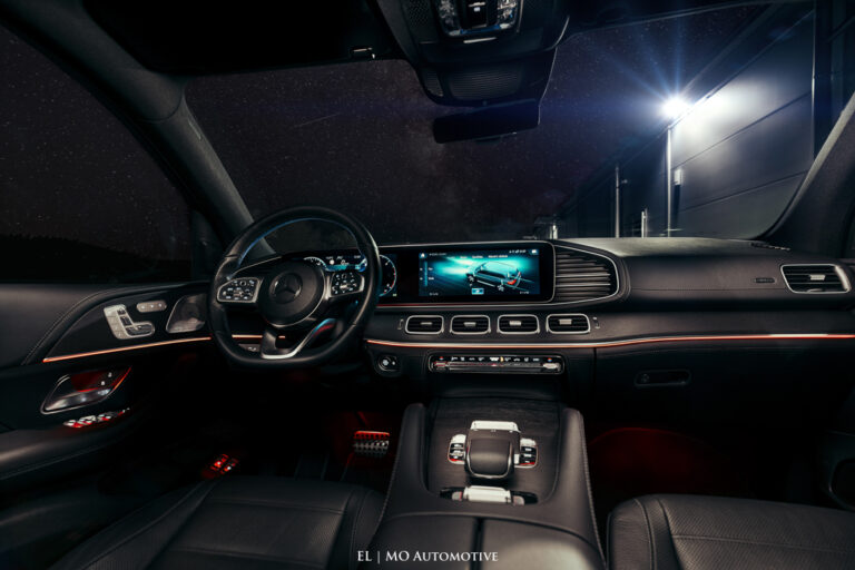 Milan Dzadik - Fotenie aut a fotenie reklamy a fotenie dokumentu a fotenie garaze