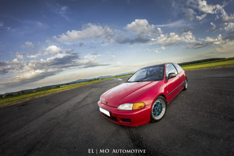 Milan Dzadik - Fotenie aut a fotenie reklamy a fotenie dokumentu a fotenie garaze