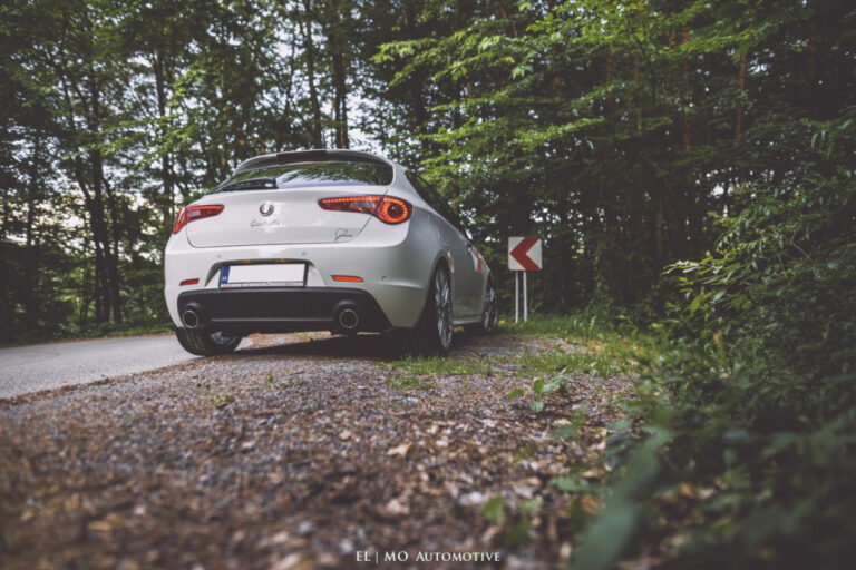 Milan Dzadik - Fotenie aut a fotenie reklamy a fotenie dokumentu a fotenie garaze