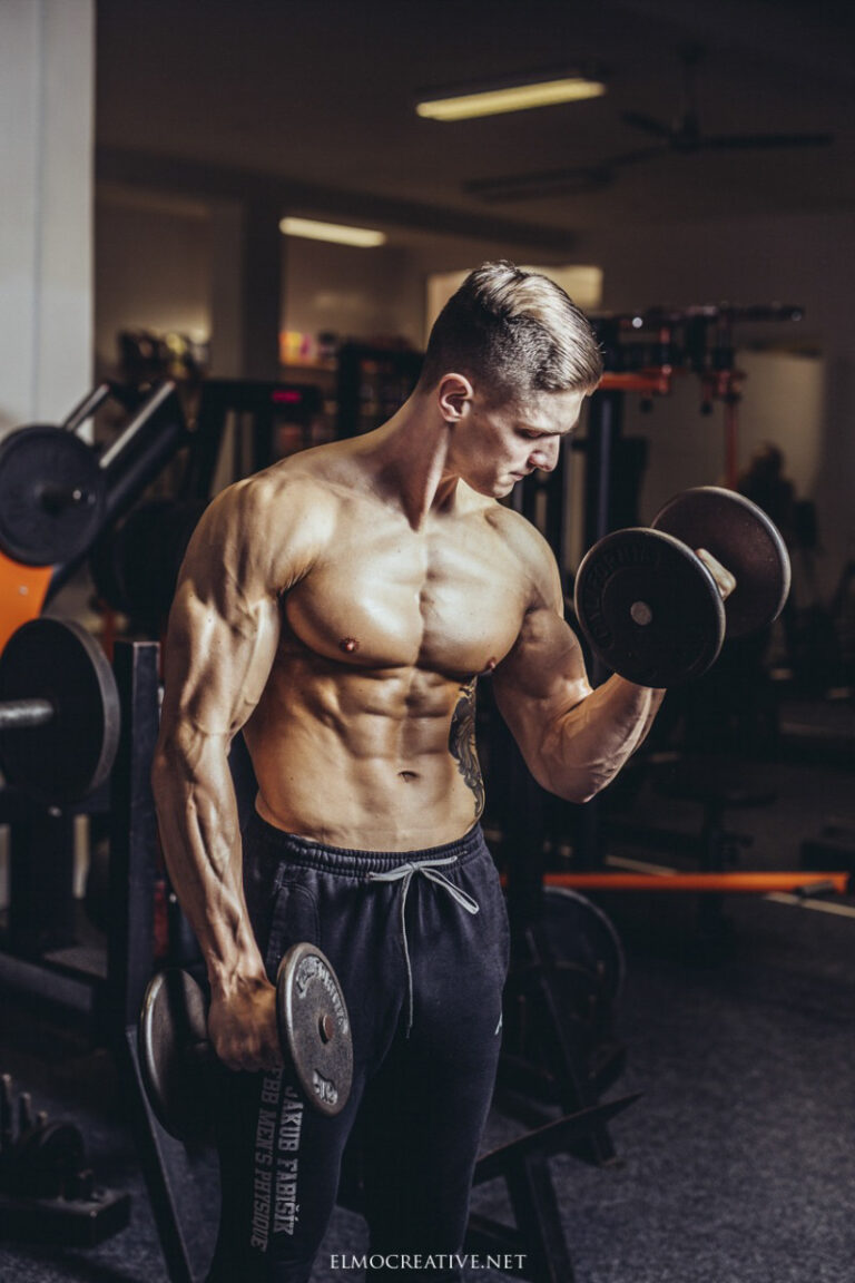 Milan Dzadik - Fotenie portretov a business fotenie a fotenie v atelieri a biznis fotenie a glamour fotenie