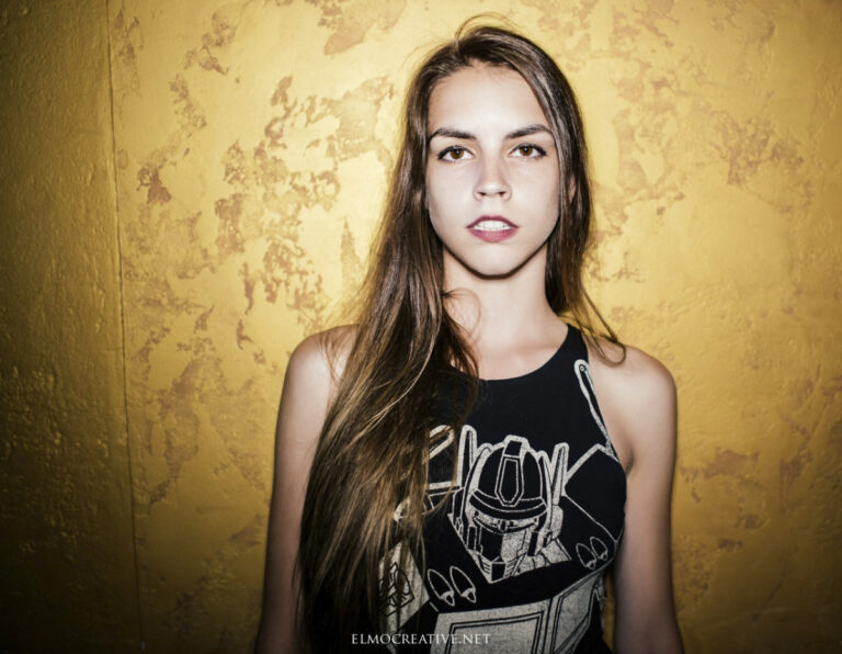 Milan Dzadik - Fotenie portretov a business fotenie a fotenie v atelieri a biznis fotenie a glamour fotenie