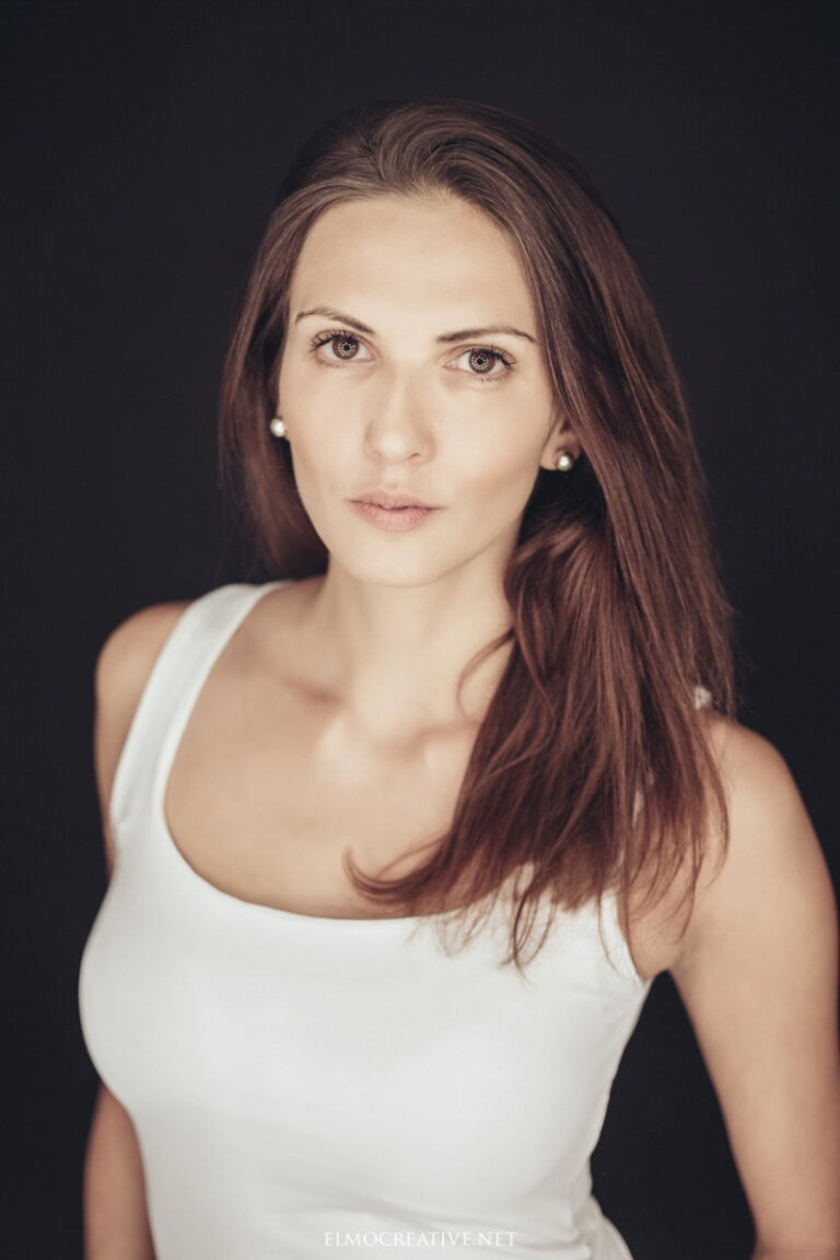 Milan Dzadik - Fotenie portretov a business fotenie a fotenie v atelieri a biznis fotenie a glamour fotenie