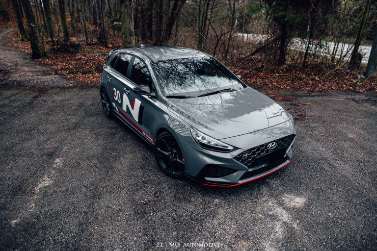 Milan Dzadik - Fotenie aut a fotenie reklamy