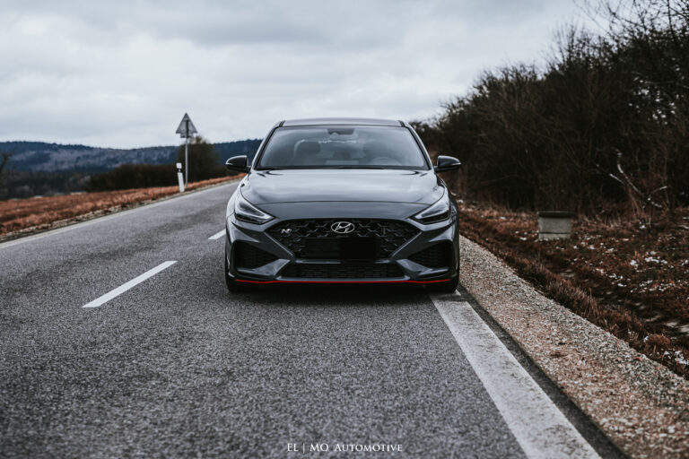 Milan Dzadik - Fotenie aut a fotenie reklamy