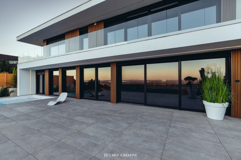 Milan Dzadik - Fotenie interierov a fotenie nehnutelnosti a fotenie hotelov