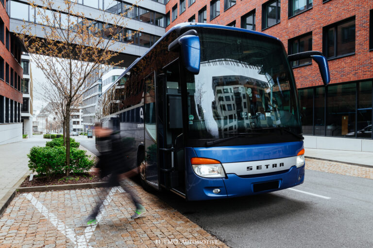 Milan Dzadik - Fotenie aut